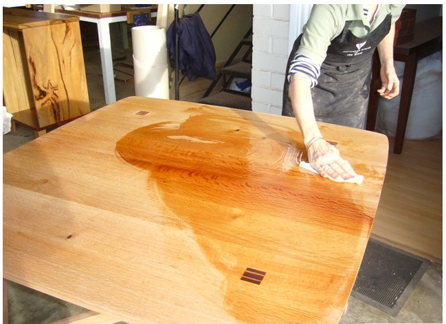 entretien plan de travail bois massif